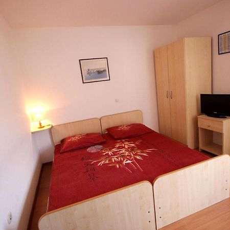 Apartments Ivka Omiš Rom bilde