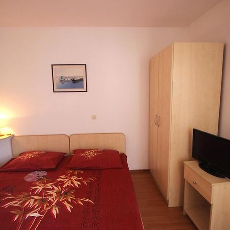 Apartments Ivka Omiš Rom bilde