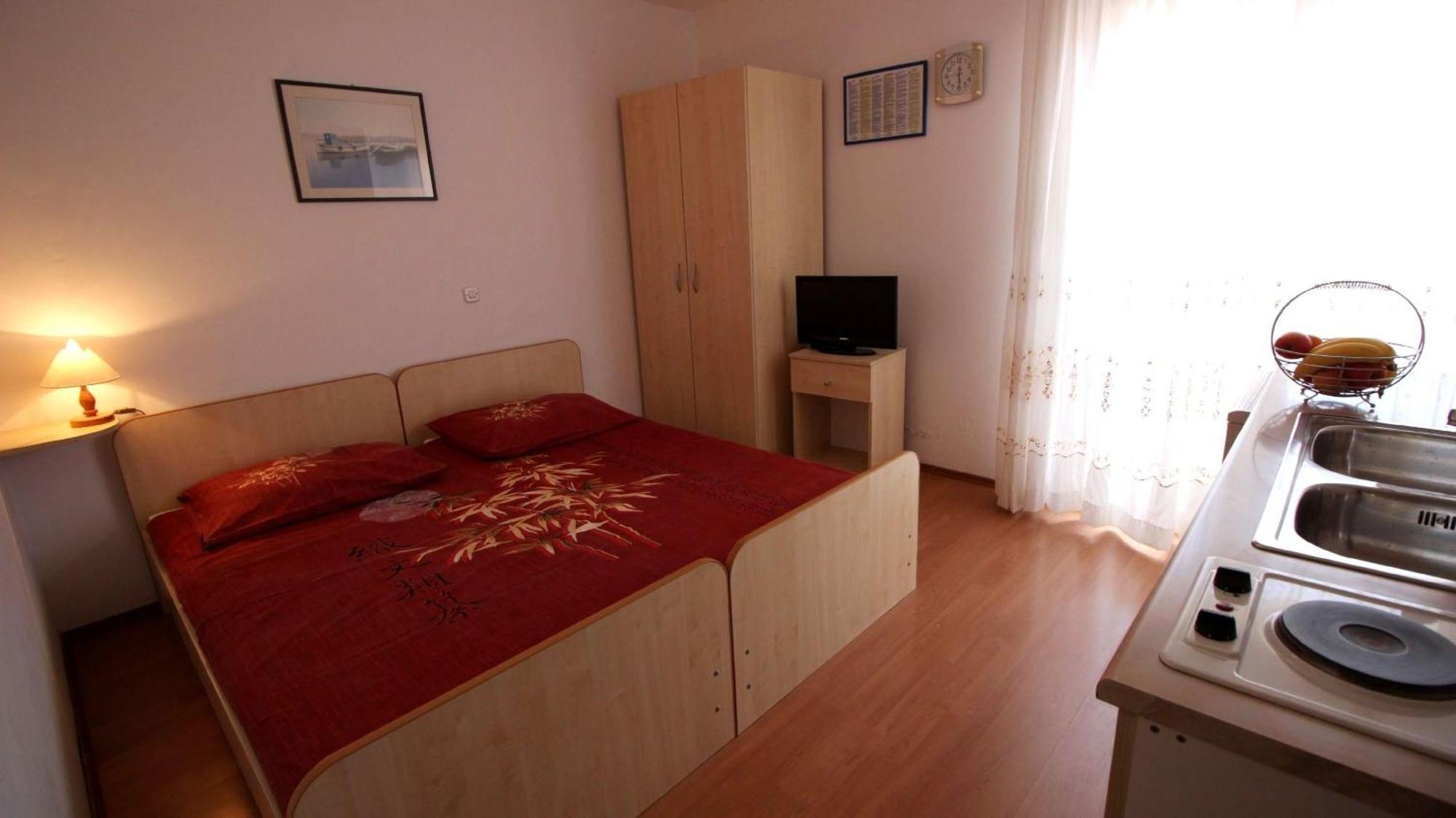 Apartments Ivka Omiš Rom bilde