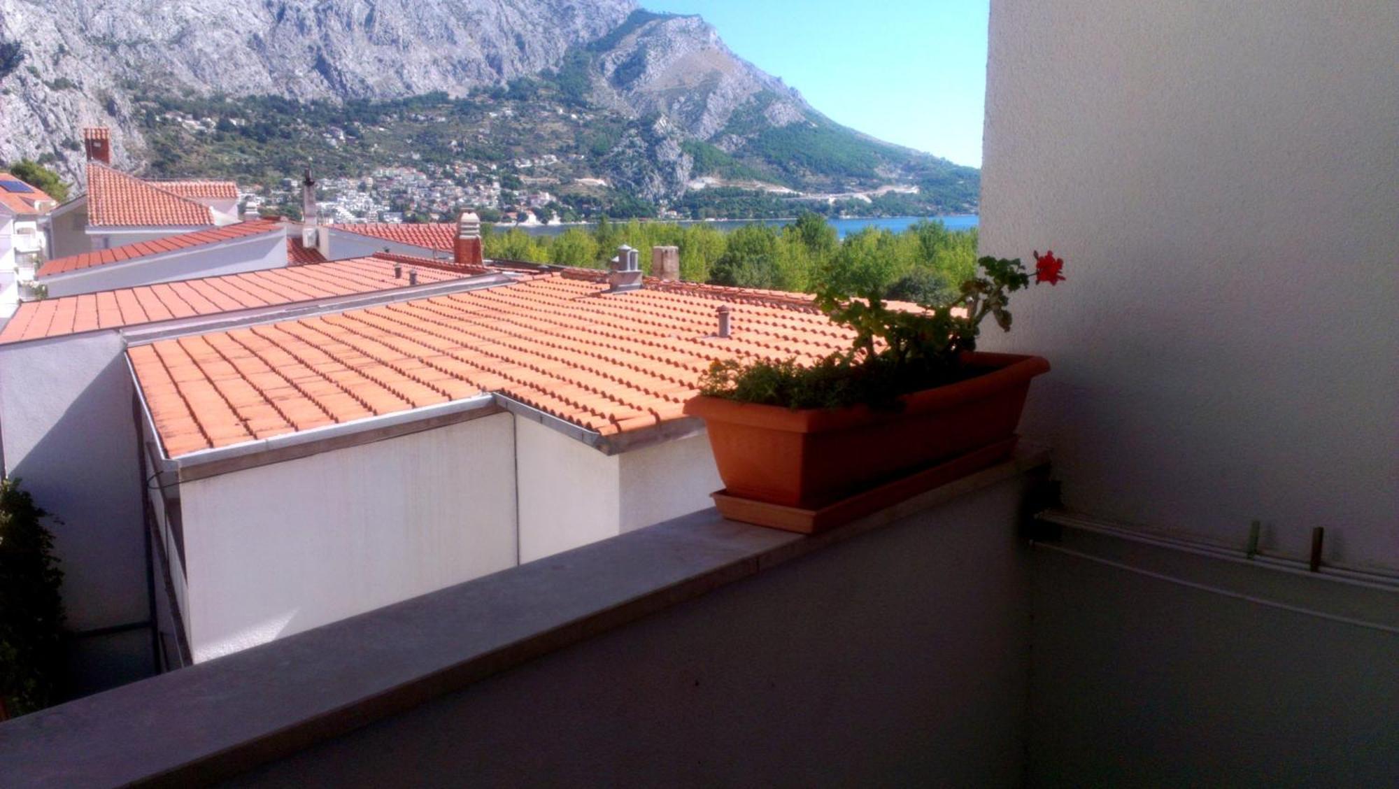Apartments Ivka Omiš Rom bilde
