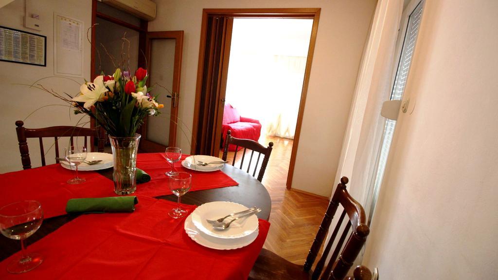 Apartments Ivka Omiš Eksteriør bilde